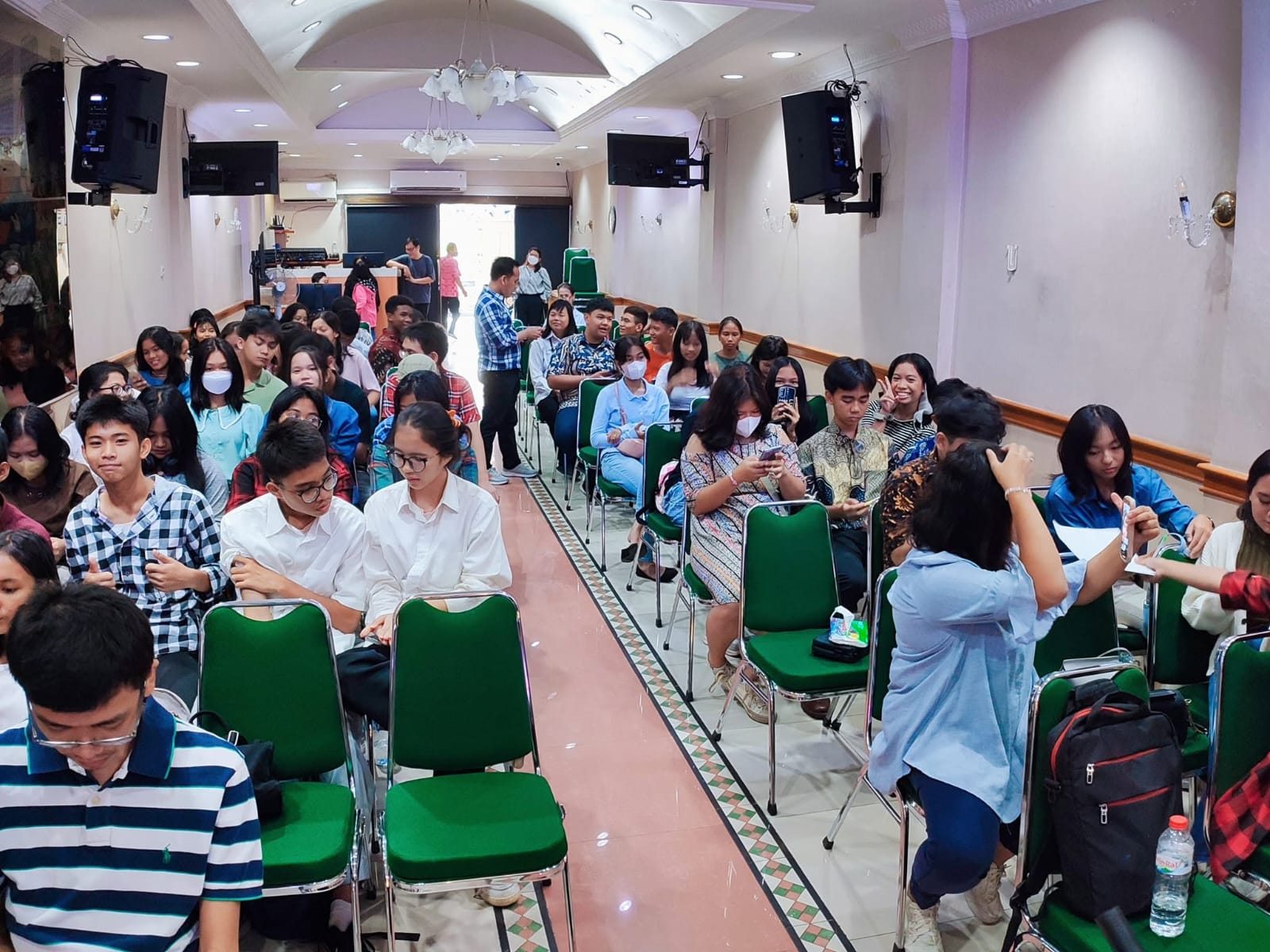 Seminar Teologi 2024